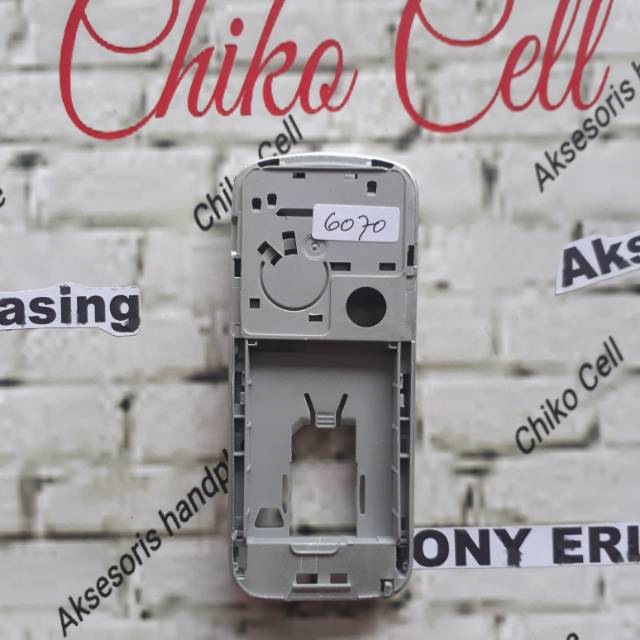 Tulang tengah NOKIA 6070