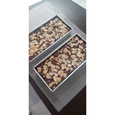 

Fudgy Brownies by @de.ra.ya