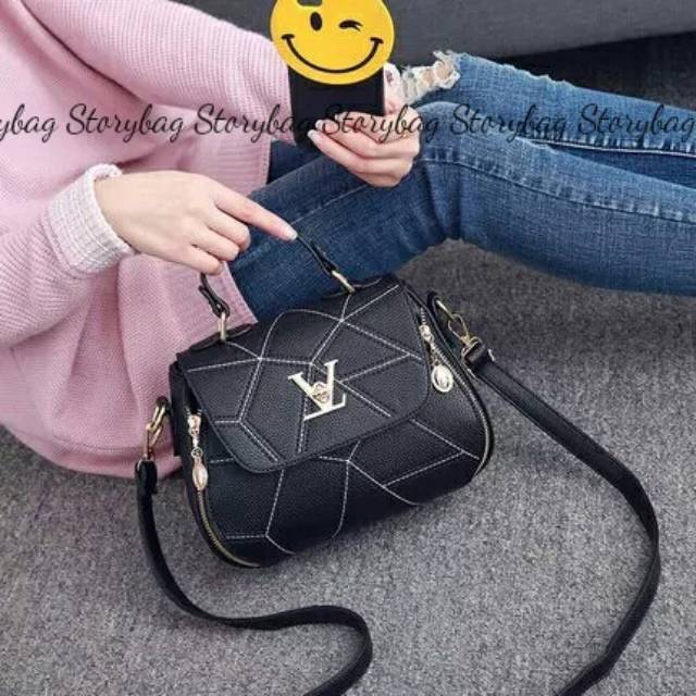 Selempang GUCCI Sylvie Mini Snapshot Camera Sling Bag Wanita Code 123 MJ oval