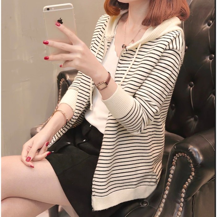 Jaket Wanita MYREDO - Jaket Rajut Wanita Terbaru 2021 Motif Salur Rifanda - Broken White(U2B4) Jaket