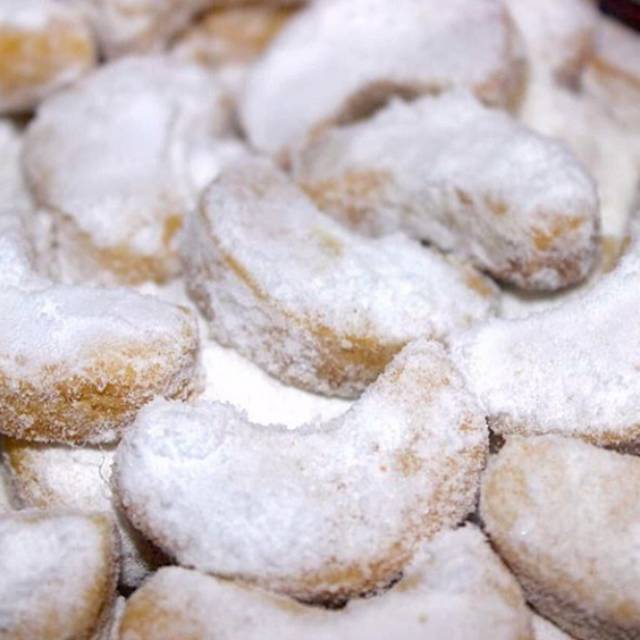 

Kue Kering Salju Mete