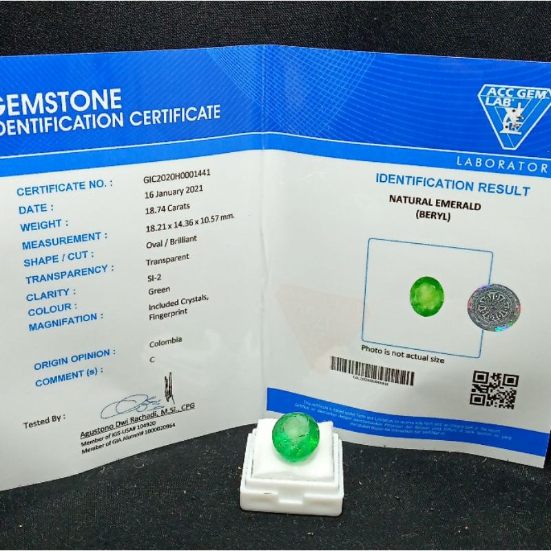 batu zamrud colombia besertifikat dimensi jumbo