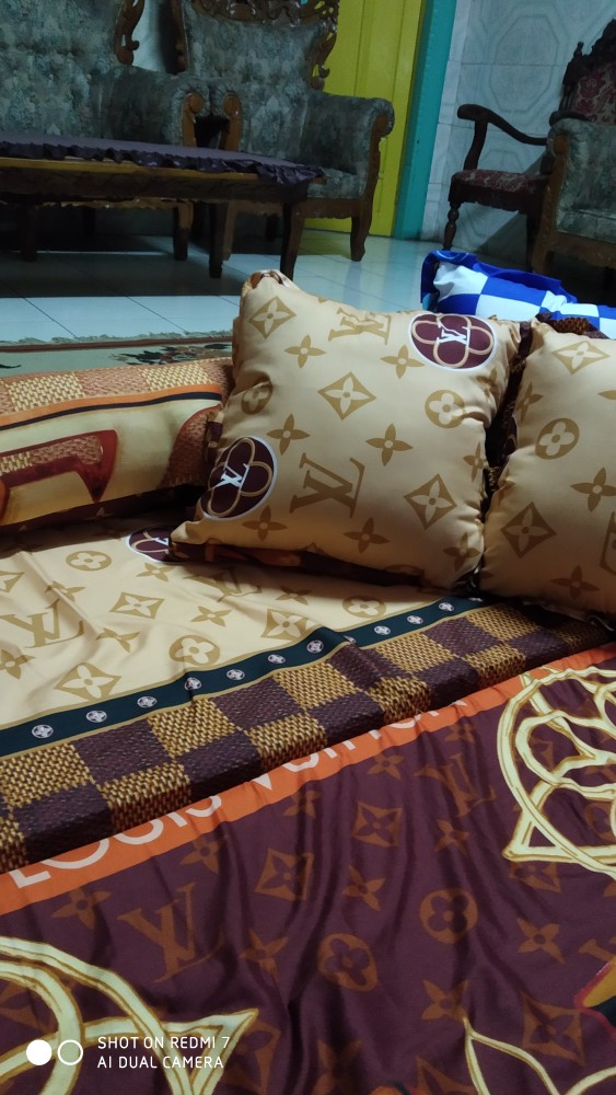 Sofa Bed Karakter Lipat Murah Minimalis 140x180x11 Sopa Kursi Tamu Bahan Katun Berkualitas