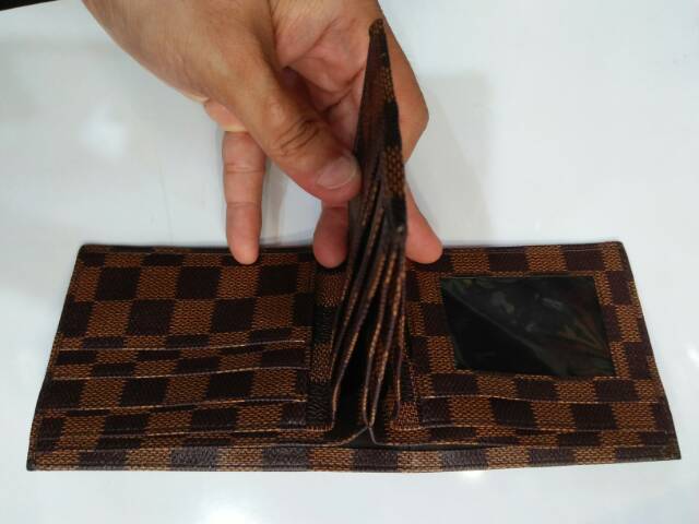 Dompet lipat pendek 3D lv