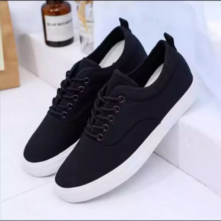 HUMAIRAH_OLDSHOP || Sepatu Vans Authentic black n white sepatu berbahan kanvas sepatu murah berkualitas