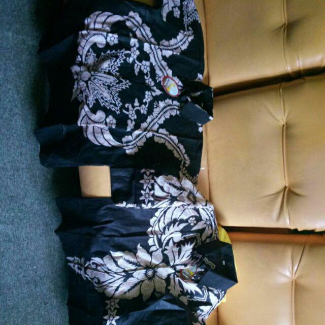 Kemeja Pria Terlaris / Kemeja Pria Treandy / Kemeja Pria Polos / Kemeja Pria Lis Simple Ya