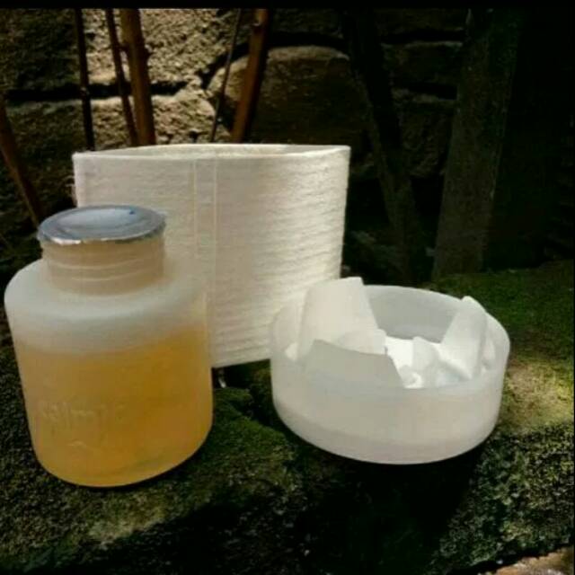 Pengharum ruangan *CALMIC*