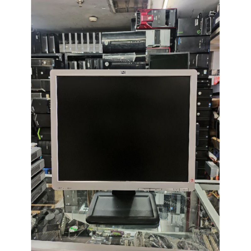 OBRAL MURAH LCD MONITOR 17 INC SQUARE-KONDISI NORMAL JAYA