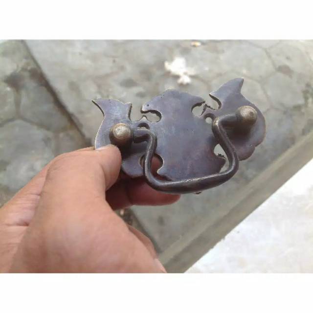 Handle / Tarikan Laci Lemari Pintu Rumah Kuningan antik murah 8.5cm