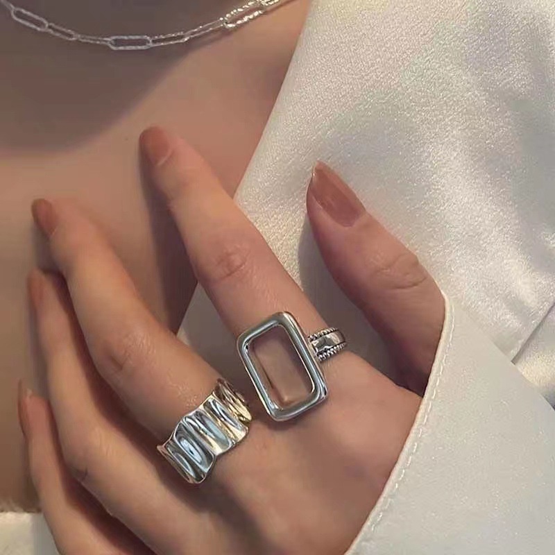 YEEZII Set Cincin Model Terbuka Bentuk Kotak Geometris Gelombang Tidak Teratur Warna Silver Dapat Disesuaikan Untuk Wanita