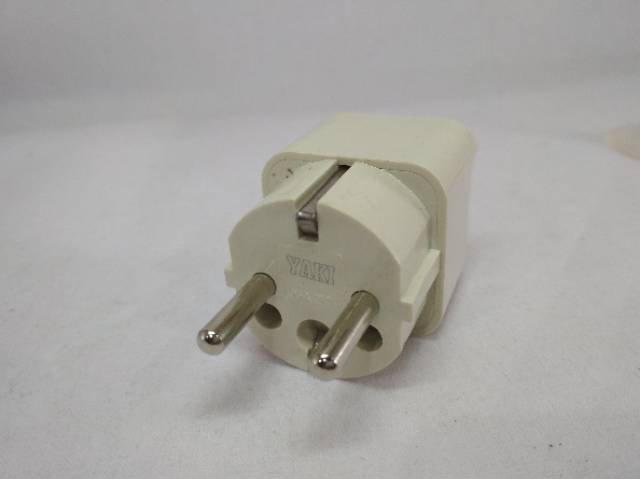 Steker colokan konversi One Pro kaki 3 Conversion Plug murah