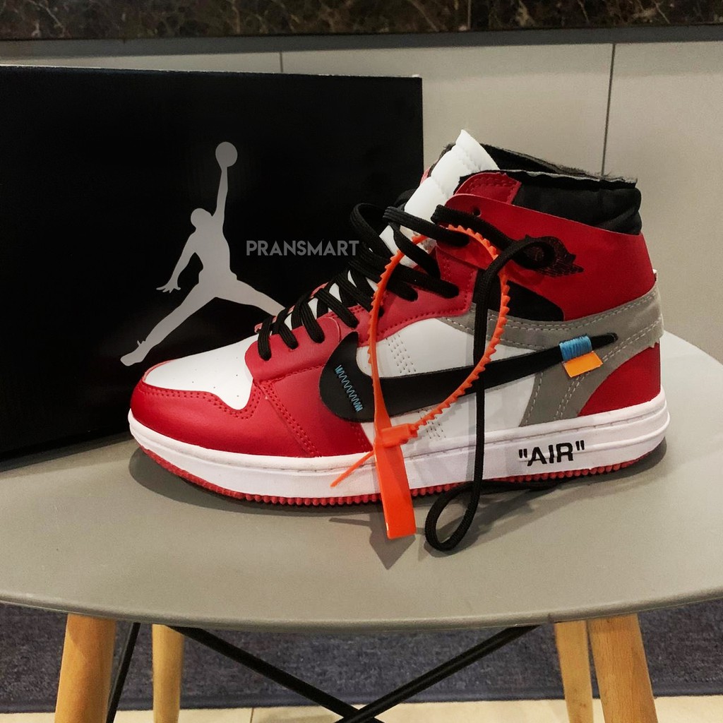  Sepatu  sneakers pria Nike air jordan  1 AJ 1 off  white  