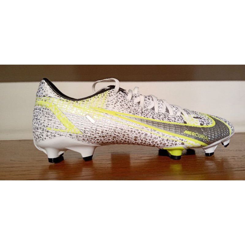 NIKE VAPOR 14 ACADEMY FG-WHITE/BLACK-METALIC SILVER/VOLT