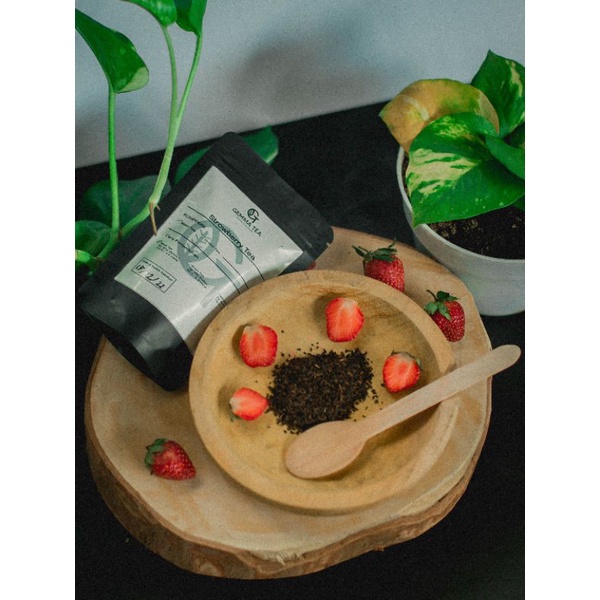 

Strawberry Tea by Gemmatea.id