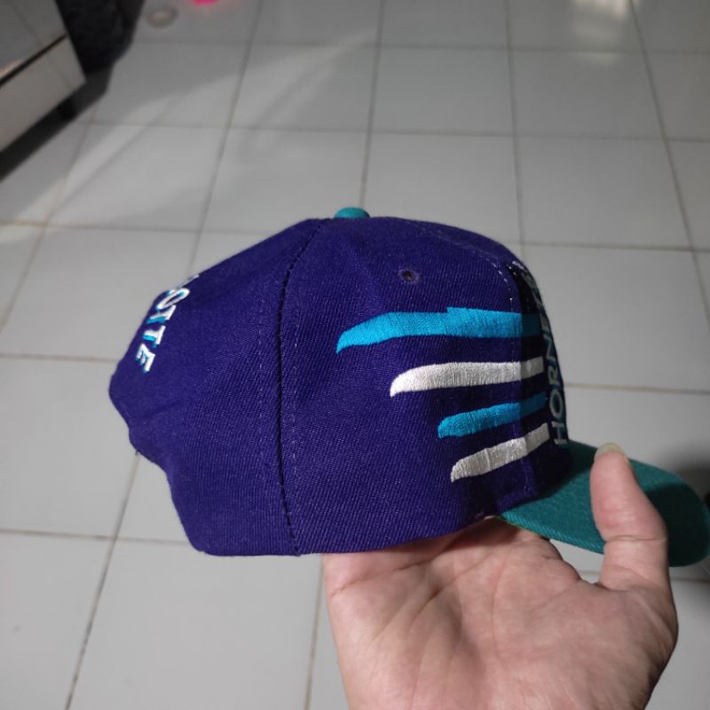 topi vintage hornets sport specialties