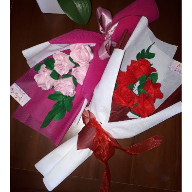 BUKET BUNGA 5 TANGKAI/ BUKET WISUDA/HADIAH UNIK