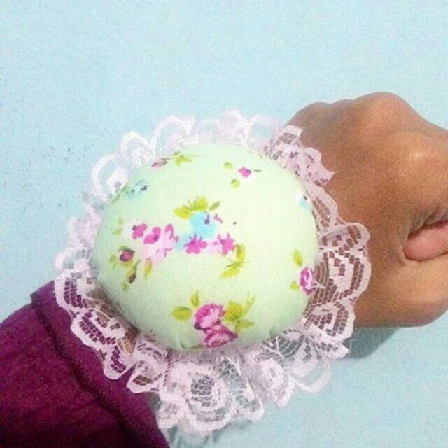 Pincushion Gelang Bantal Jarum