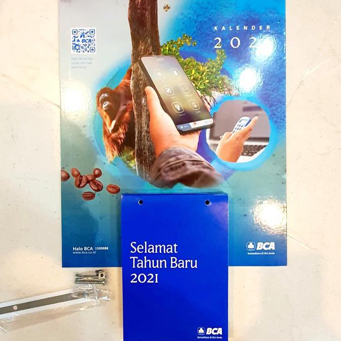

✨ BISA COD ✨ SET BCA Prioritas Kalender Tanggal Harian & Calender Meja Bulanan 2021 TERBARU Kode