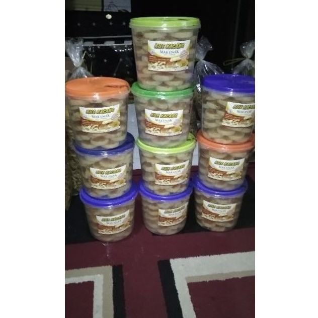 

Kue Kacang Mak Enak
