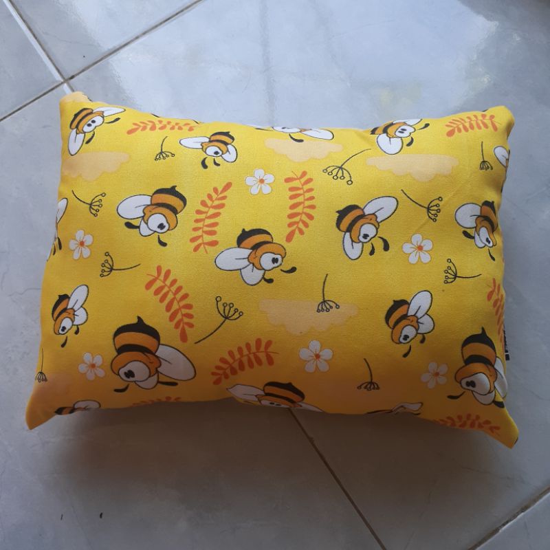 Bantal Guling Bayi / Baby Gift Set Newborn / Kado Bayi-Lebah mikro awan