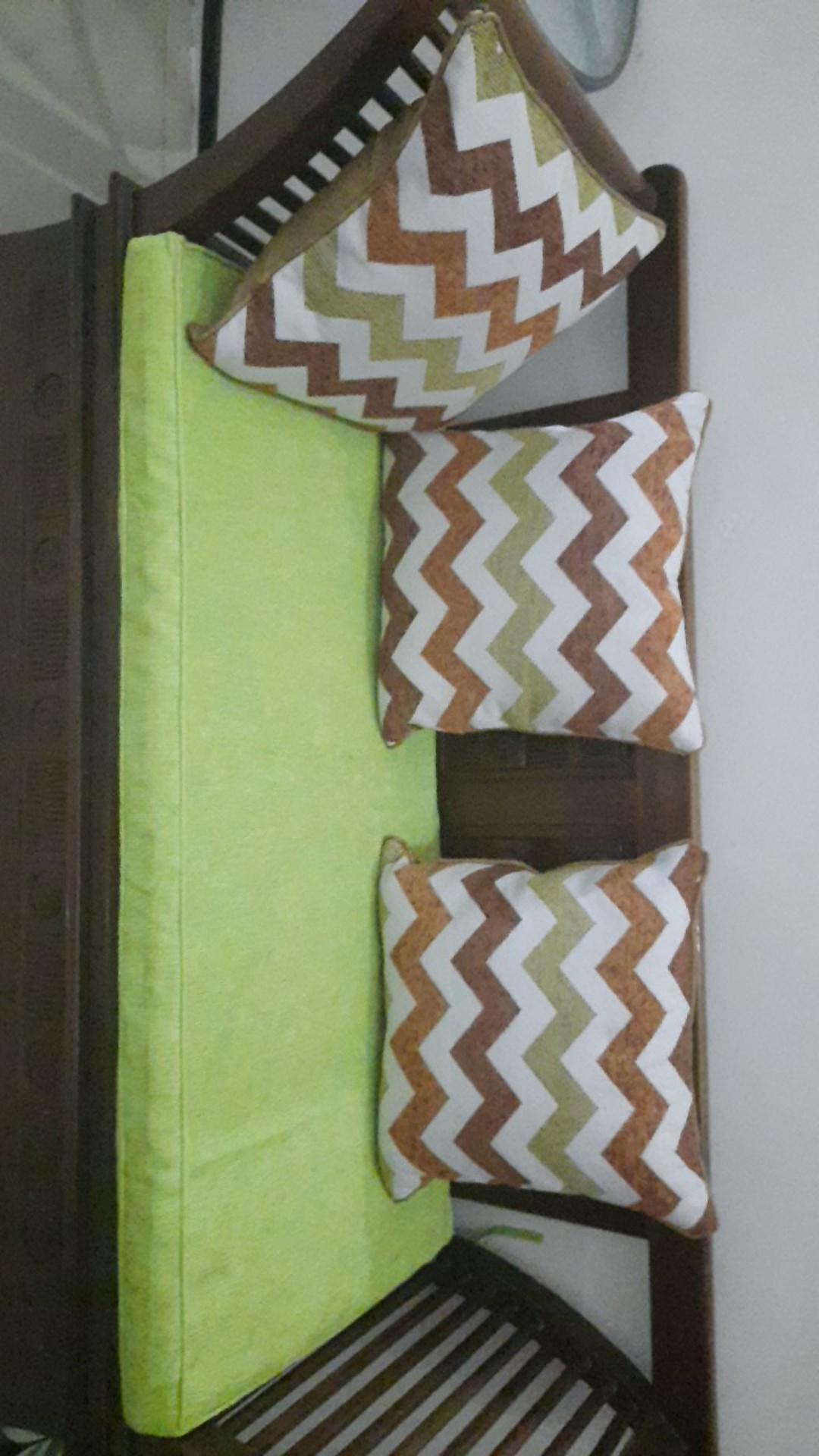 Sarung Saja Utk Pembungkus Jok Bantalan Kursi ,,harga 1 Set Formasi 211 Tebal 5 Cm