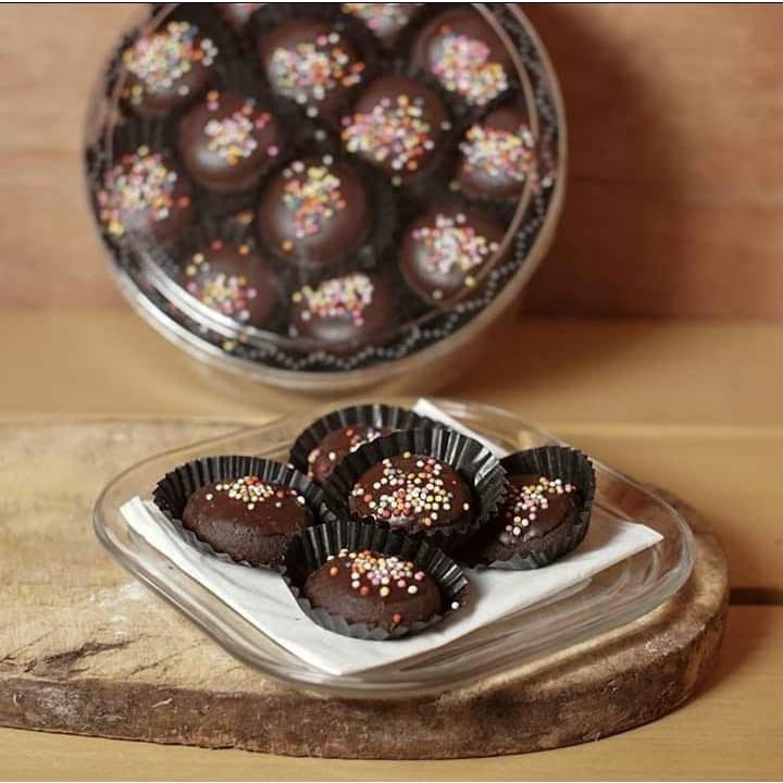 

Kue Bola Trimit Kue Camilan Lebaran