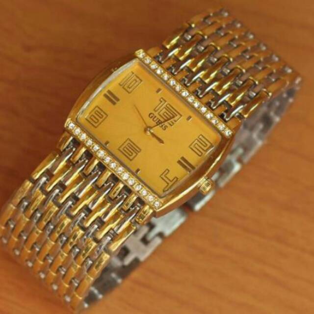 JAM TANGAN GUESS GOLD KW SUPER