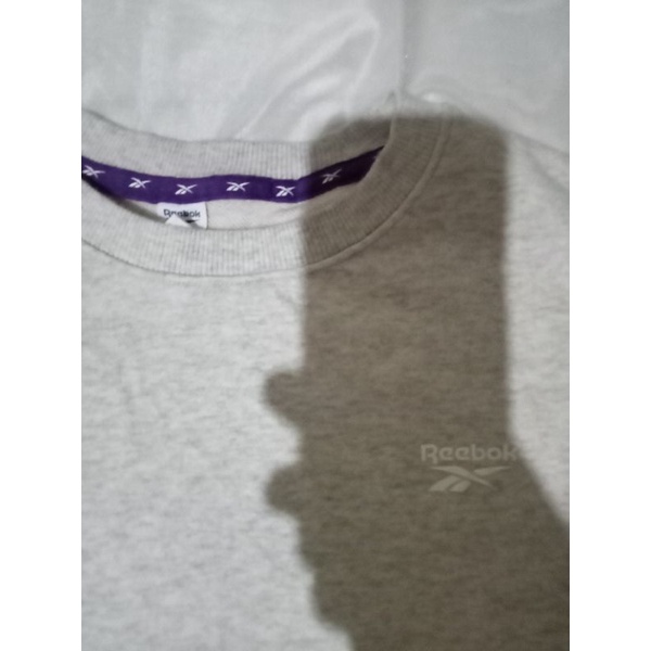 crewneck Reebok , crewneck pria second brand , crewneck hitam putih