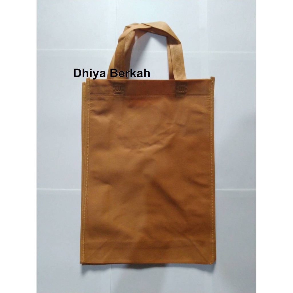 

[ 25 x 35 x 10 ] Goodie Bag / Tas Handle Kotak Corong I