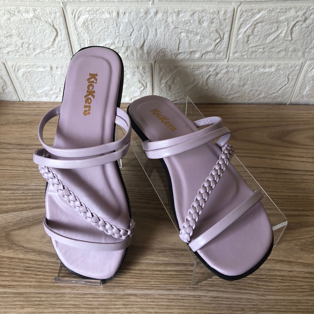 SANDAL PEREMPUAN SLOP TEPLEK KEPANG ANDIN AMANDA PREMIUM KOREA TERLARIS TERMURAH TERBARU MERITA TEPLEK TEPLEK SANDAL GAUL REMAJA PEREMPUAN KEKINIAN TEPLEK KARET MODERN MASA KINI TRANDY