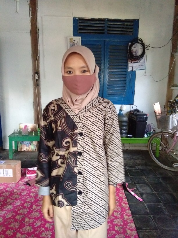 Crop Top Etnik Atasan Batik Wanita Modern