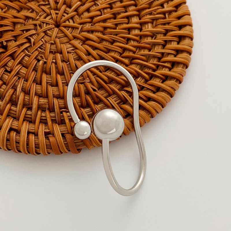 1 Pc Anting Stud Tanpa Lubang Telinga Bentuk Bola Geometris Warna Silver Gaya Korea Untuk Wanita