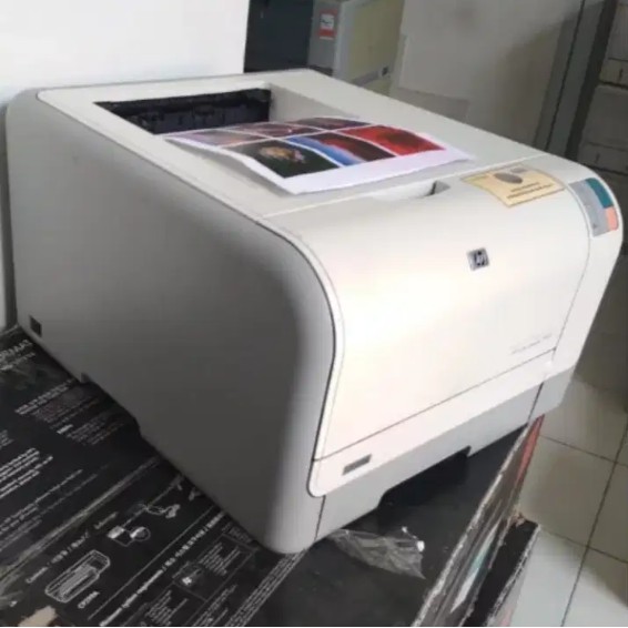 Printer HP Color Laserjet CP1215