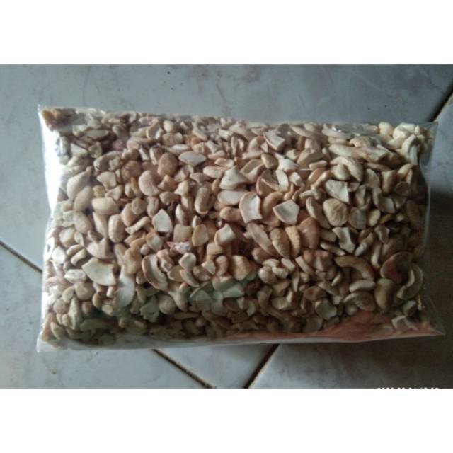 

KACANG METE MENIR REMUKAN PECAHH MENTAH 1 KG