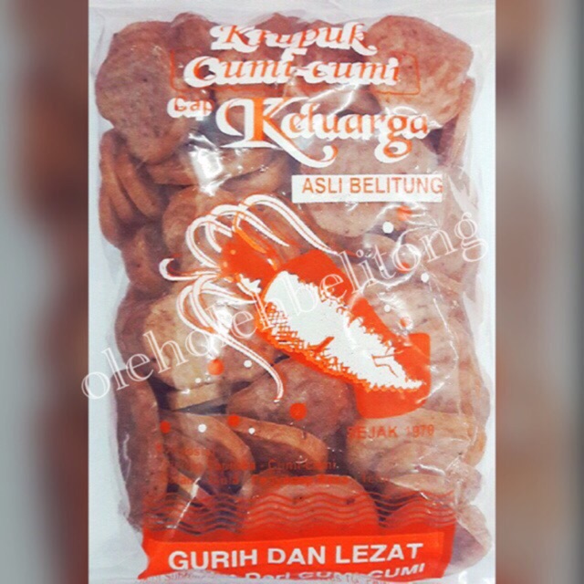 

Kerupuk cumi mentah 200gr cap keluarga bangka belitung. halal. Kerupuk ikan bangka belitung. Oleh-oleh legendaris. Kerupuk getas udang. kerupuk cumi. keripik. makanan ringan. krupuk renyah. tanpa pengawet. cemilan keluarga. cemilan anak. cemilan enak