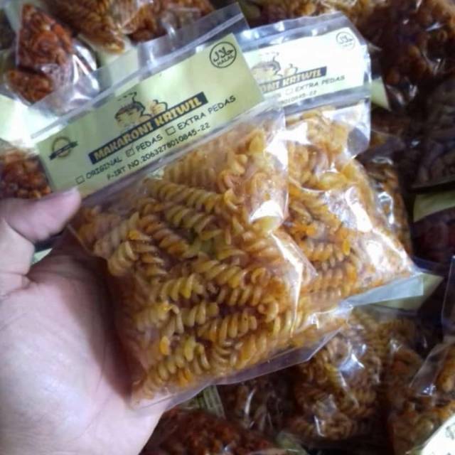 

Makaroni kriwil pedas