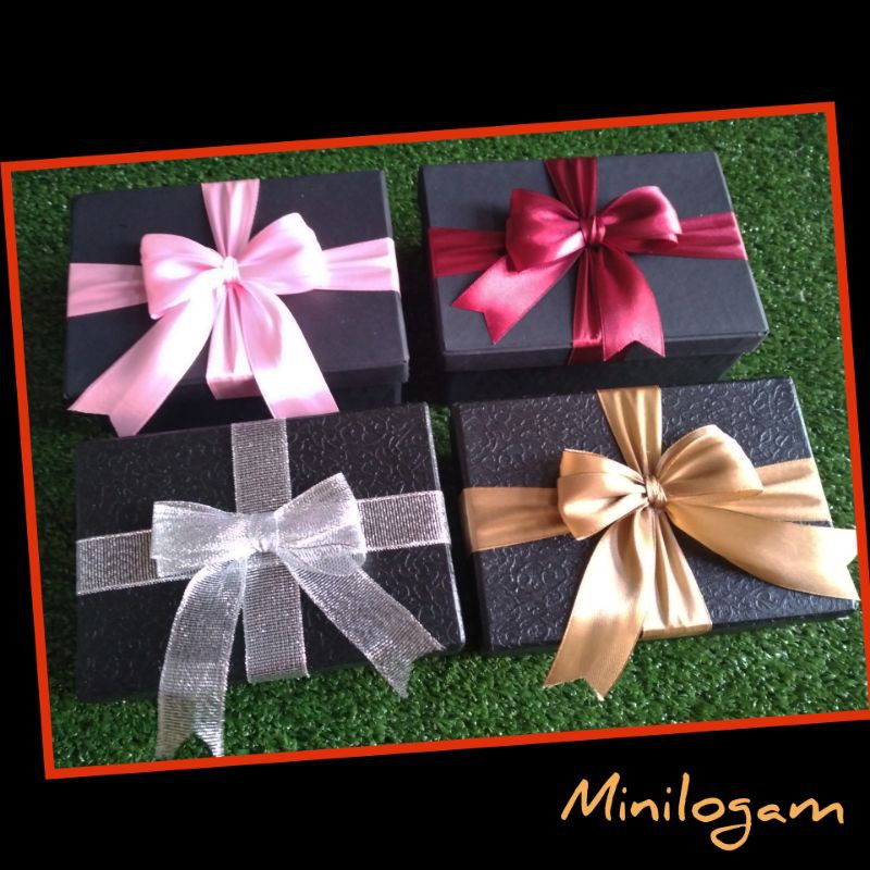 

KOTAK KADO KECIL/mini , box logam mulia/lm ,hadiah,gift,souvenir bahan tebal (13x9x5)