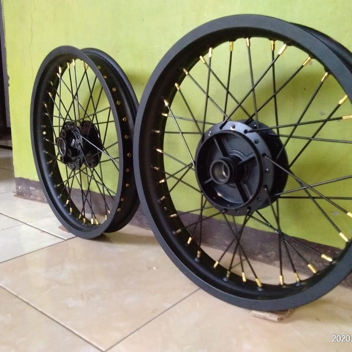 Velg Variasi Tapak Lebar Satria Fu