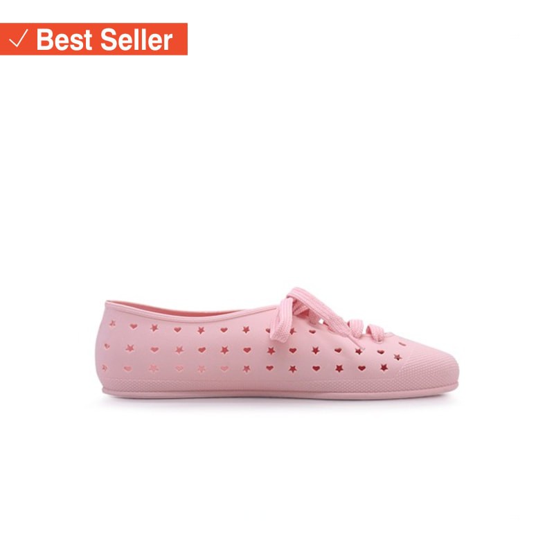 SEPATU SNEAKRES UNISEX SPORT FASHION KEKINIAN  / Bata Sepatu Wanita Heart - 5525201