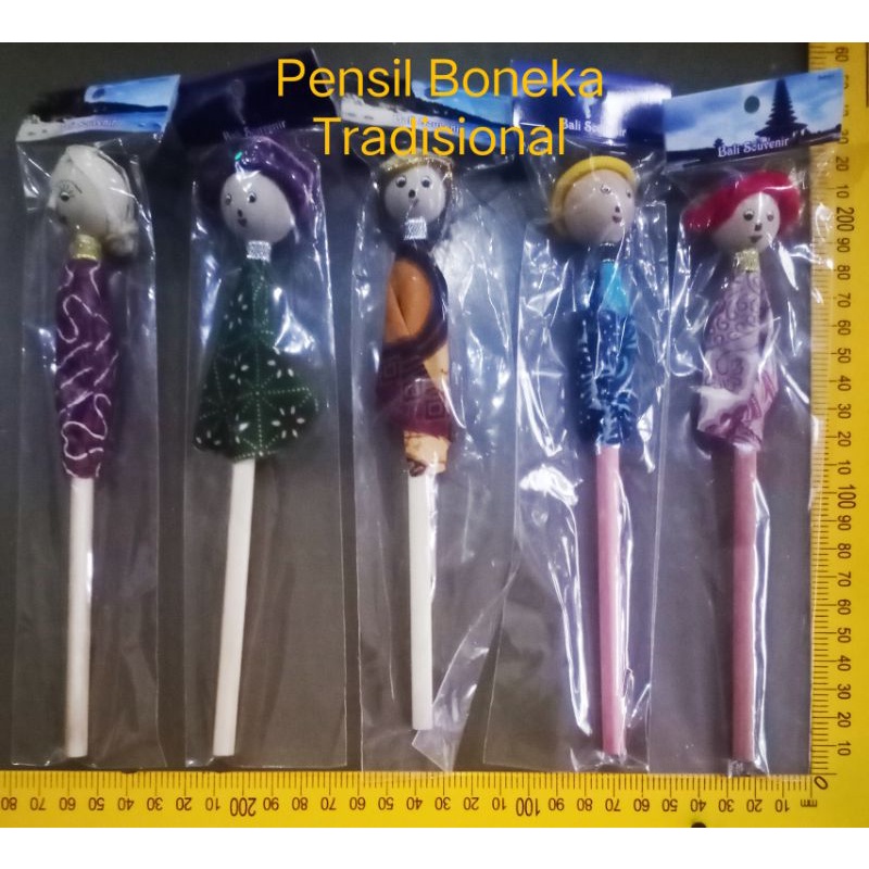 

Pensil boneka tradisional