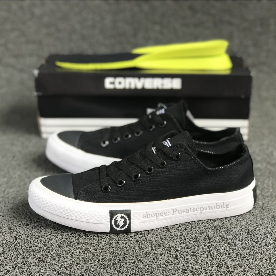 Sepatu Converse Petir Pendek X Undefeated Low Black