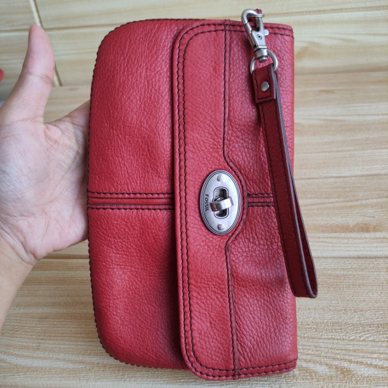 preloved fossil maddox foldover