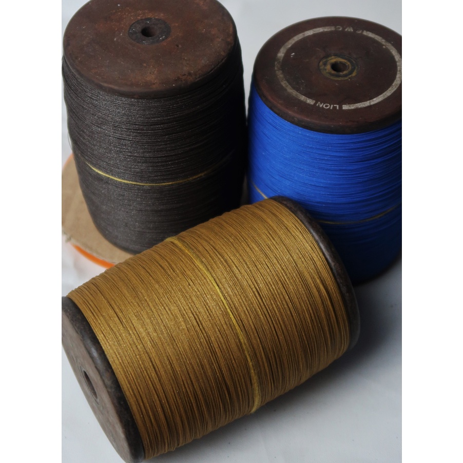 Raja Gelasan Matot Putih Import Klos Kayu 6000yard [NO LABEL]