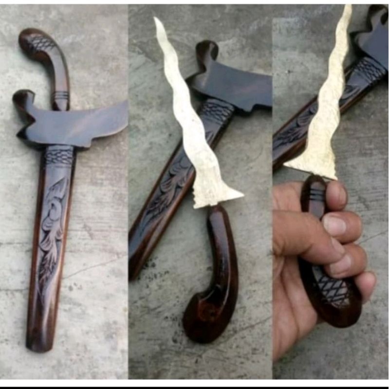 kris kuningan rajah bilah kayu