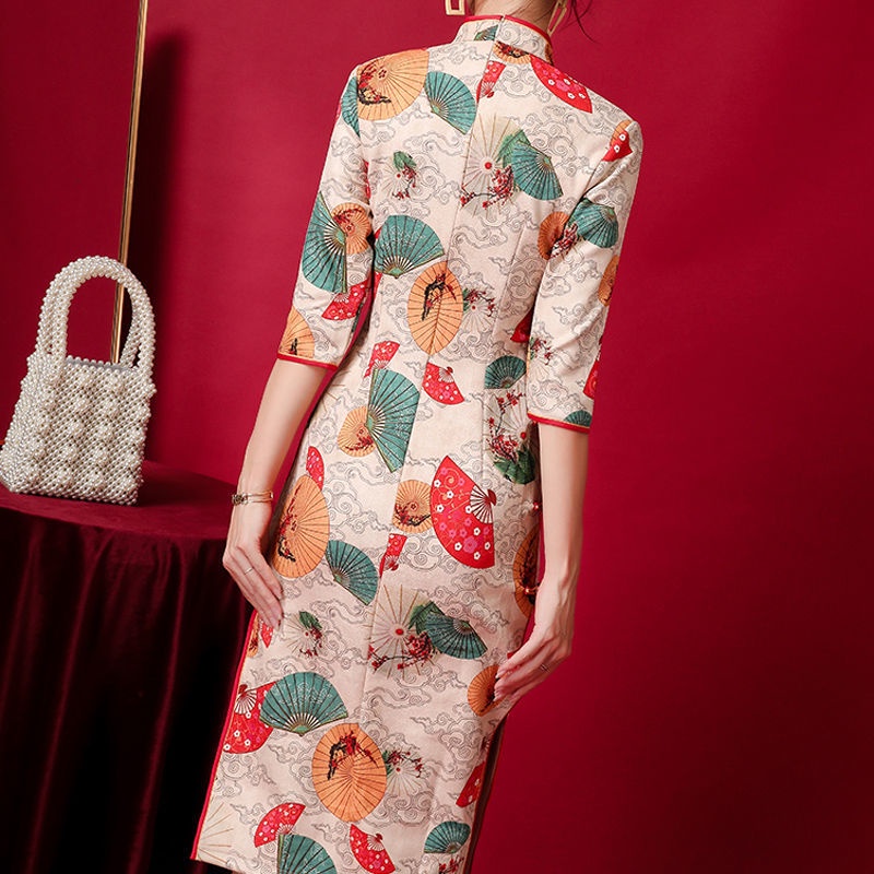 Improved cheongsam 2022 spring young girl thin retro Chinese style elegant cheongsam dress