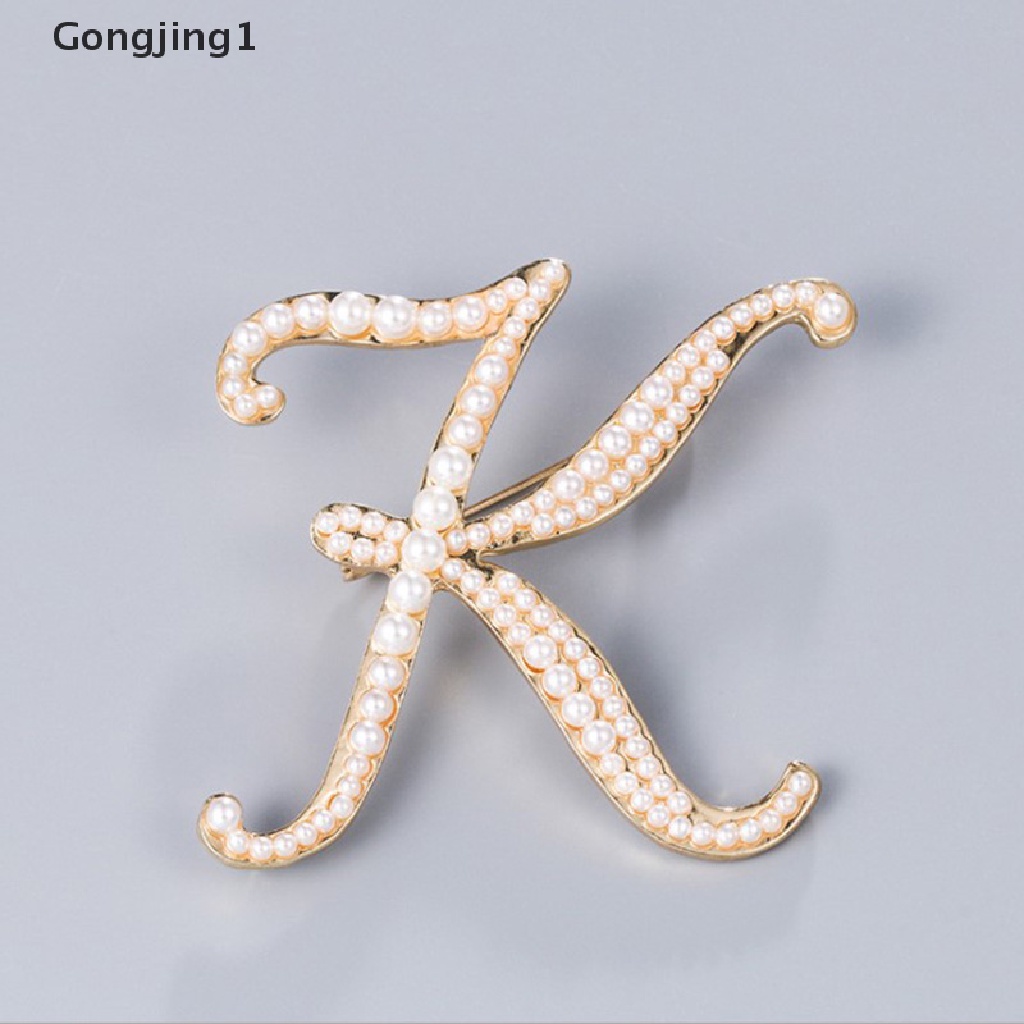 Gongjing 1pc Bros Pin Korsase Desain Huruf Hias Mutiara Imitasi