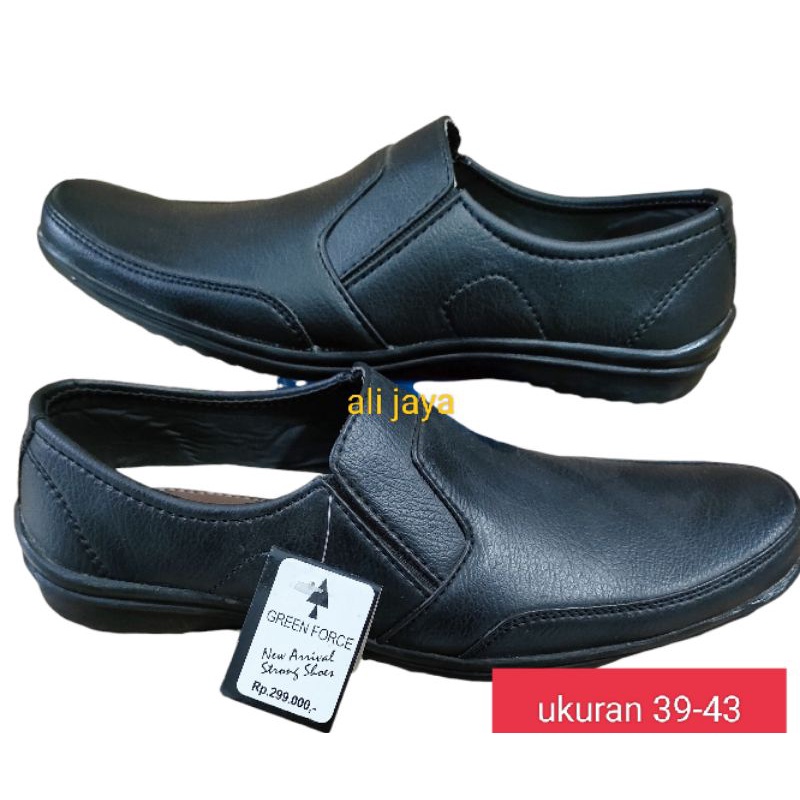 sepatu pantofel pria bahan semi kulit nyaman di kaki