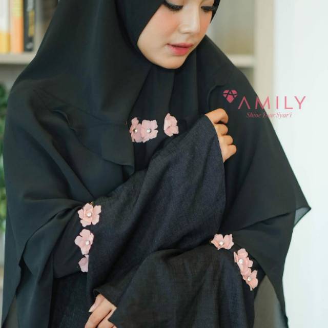 KHIMAR HANIFA