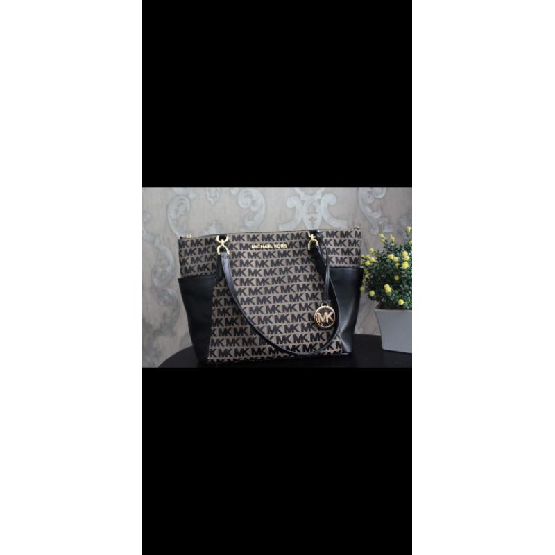 Mk bedford tote bag (PRELOVED)