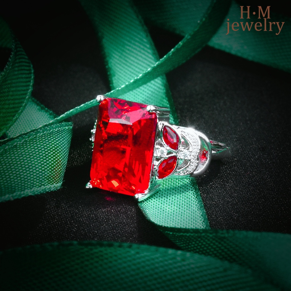 Cincin Berlian Ruby Merah Bentuk Kotak